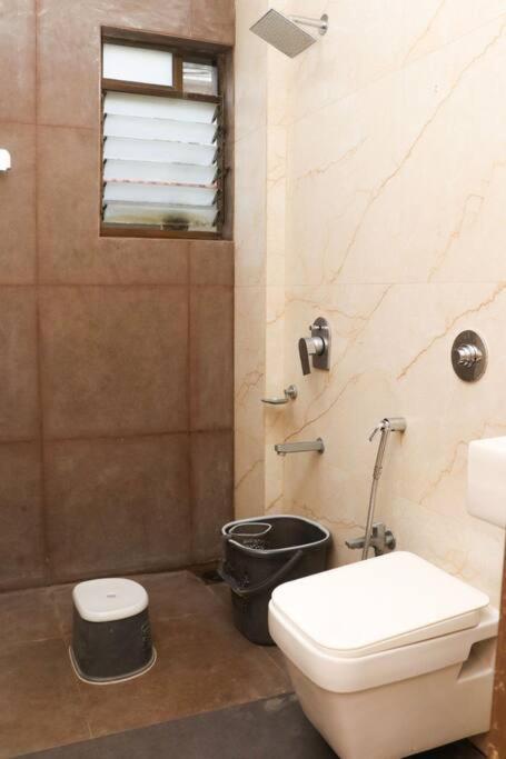 Gk Beach House 5Bhk Pvt Pool Villa Mumbai Exteriör bild
