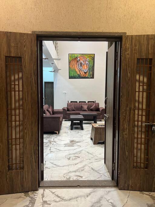 Gk Beach House 5Bhk Pvt Pool Villa Mumbai Exteriör bild